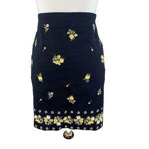 Ann Taylor Loft Skirt size 4 Navy Blue Yellow Floral Embroidery Knee Stretch